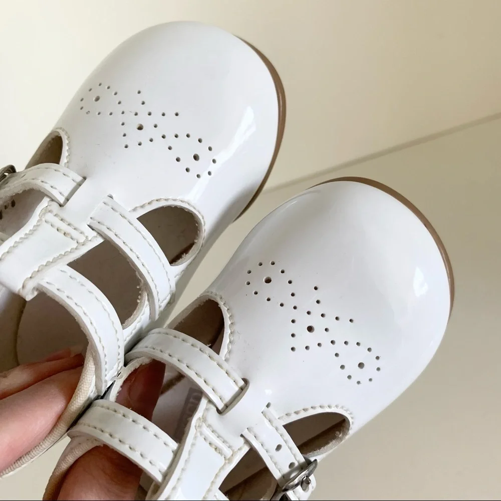 90s Vintage Patent baby shoes